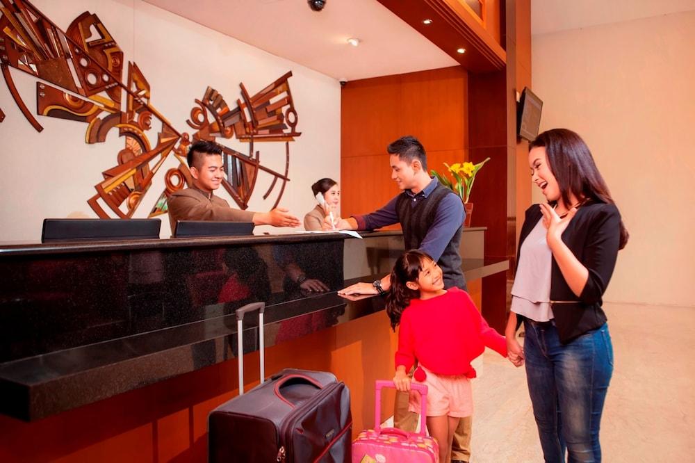 PRIME PARK Hotel Bandung Exterior foto